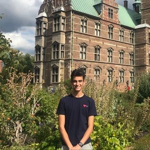 Meet your Posher, Warren